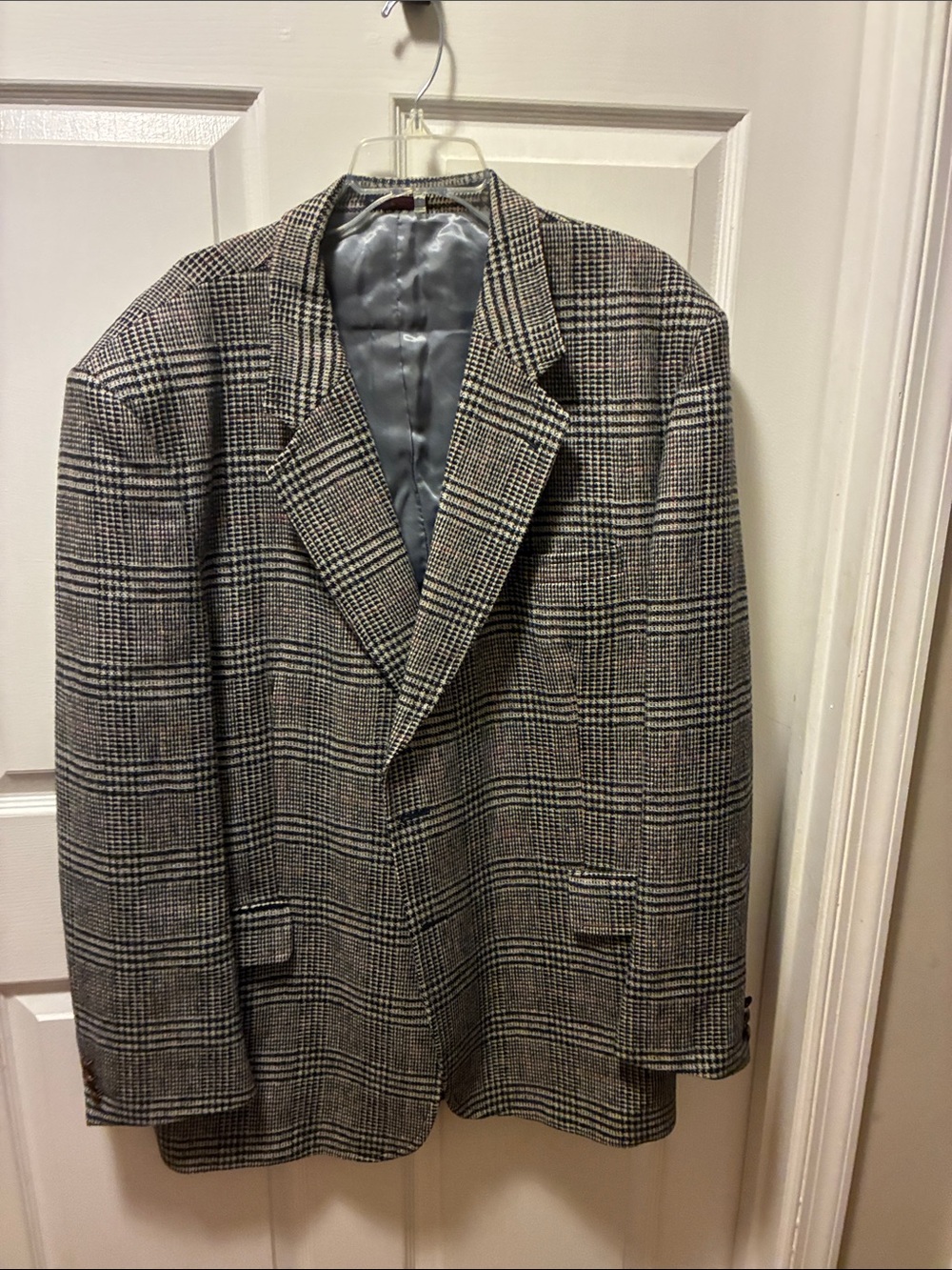English Manor Men's Glen Plaid Blazer - Gray and Black blazer 100% pure wool